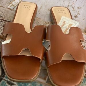 Nina slide sandals